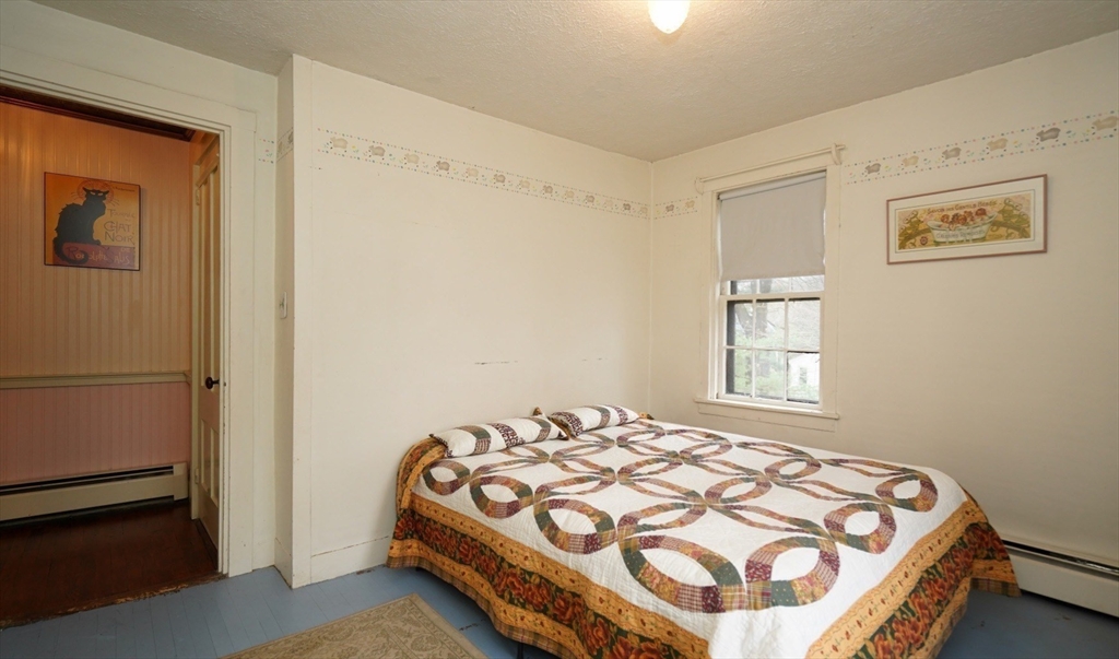 Attleboro, Massachusetts, 02703, United States, 5 Bedrooms Bedrooms, ,2 BathroomsBathrooms,Residential,For Sale,1983996