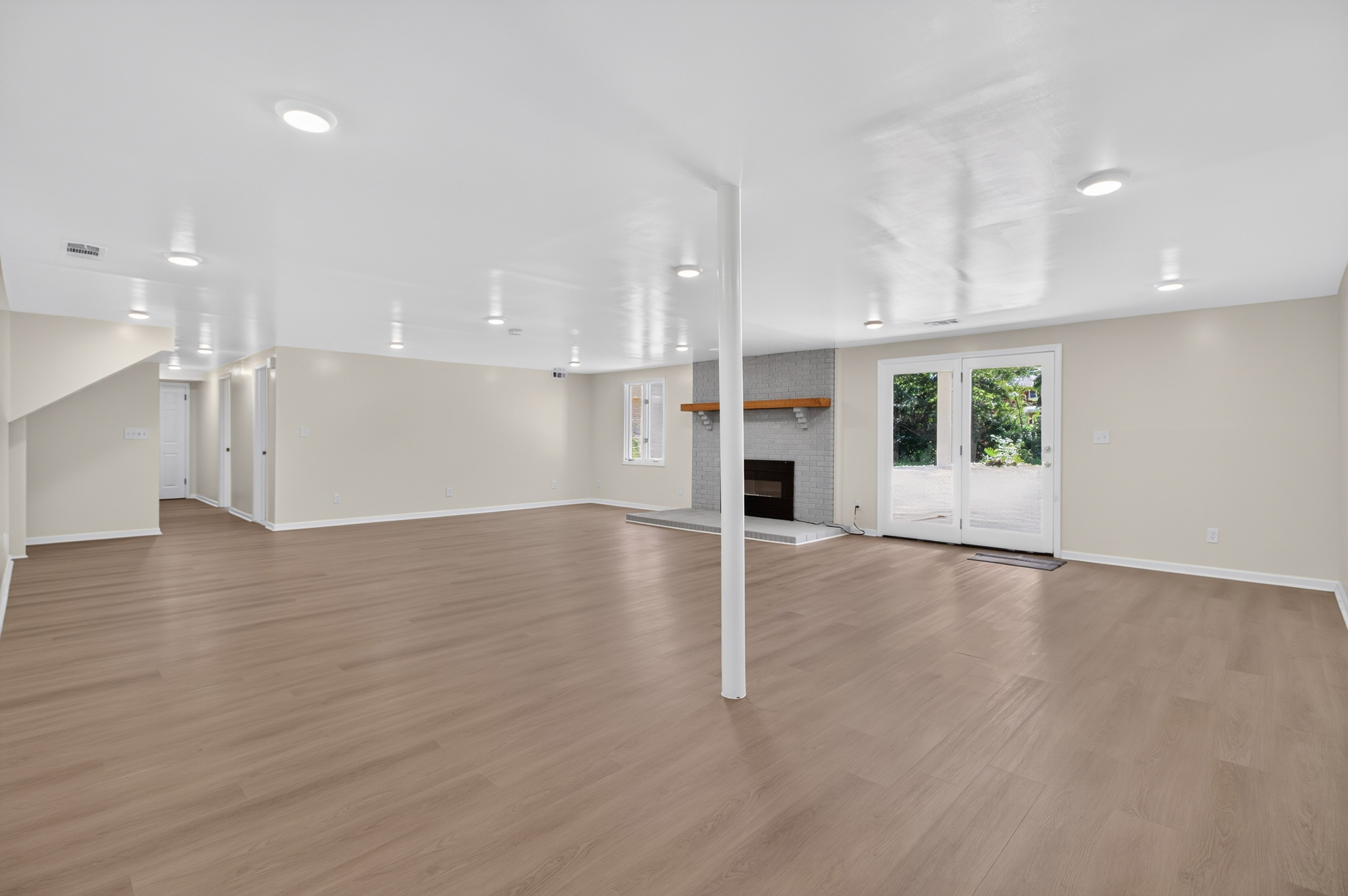  Stunning Fully Renovated Ranch - 物件實景