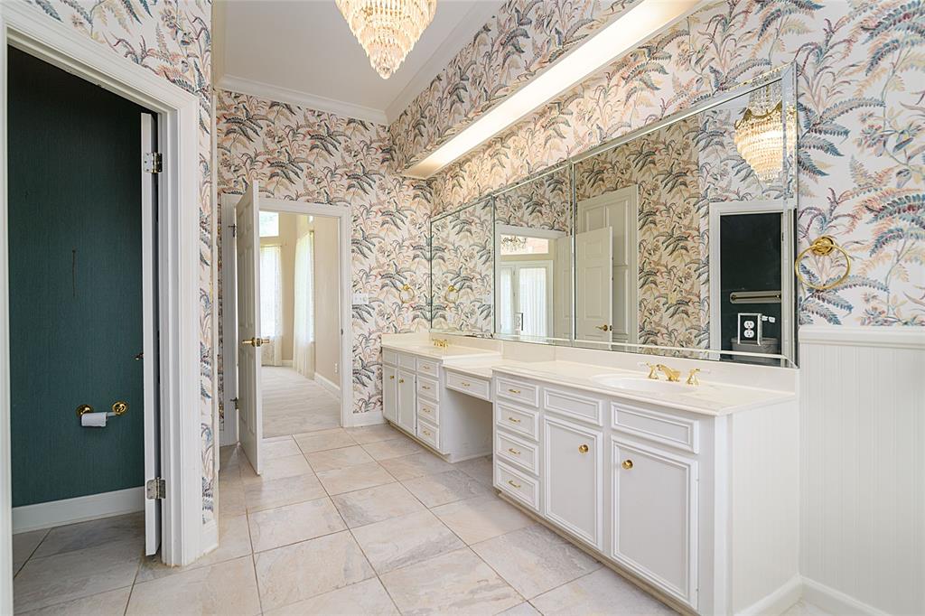 Shreveport, Louisiana, 71106, United States, 4 Bedrooms Bedrooms, ,4 BathroomsBathrooms,Residential,For Sale,1847016
