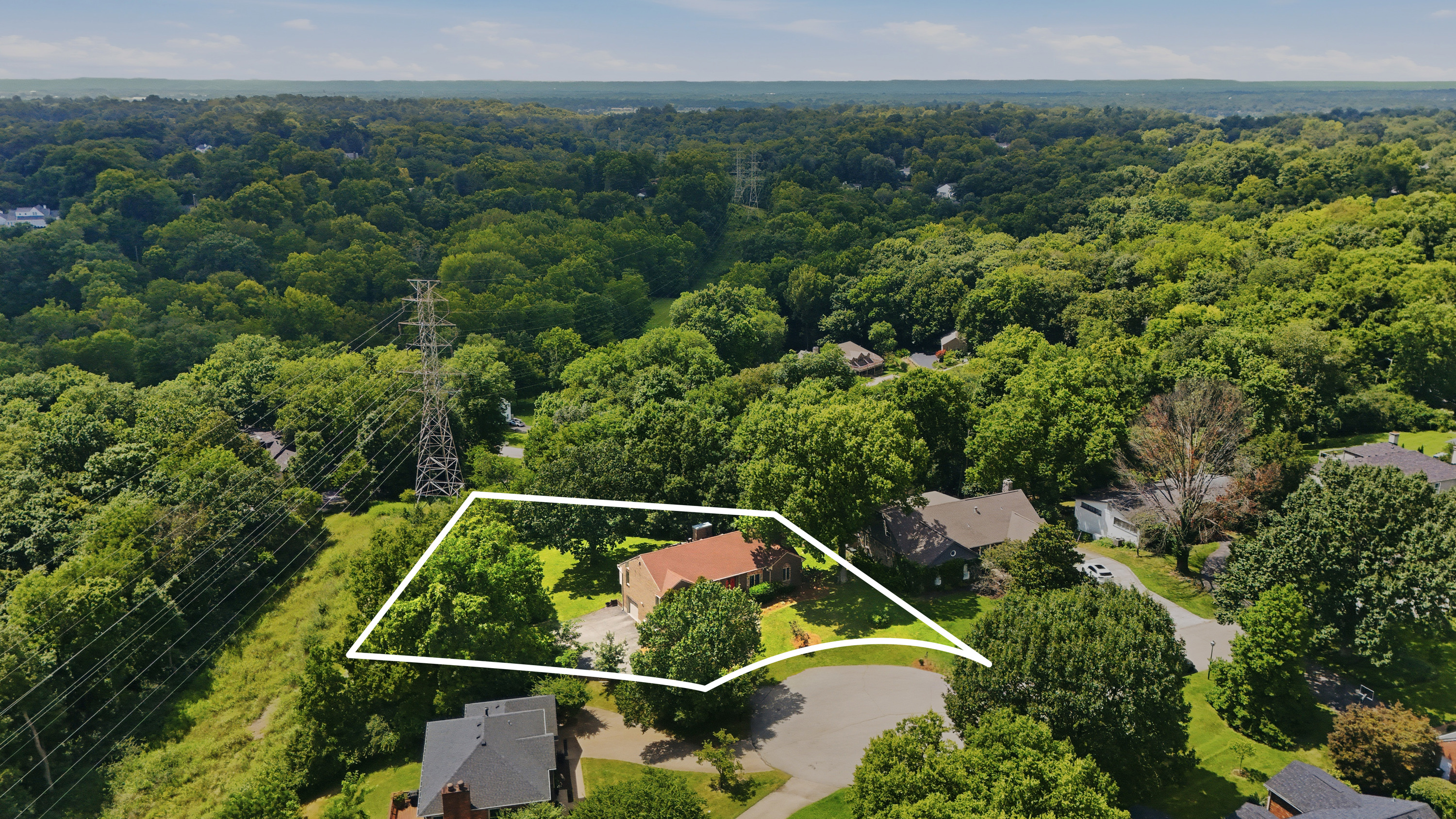  4319 Comanche Trail, Louisville, KY 40207 - 物件實景