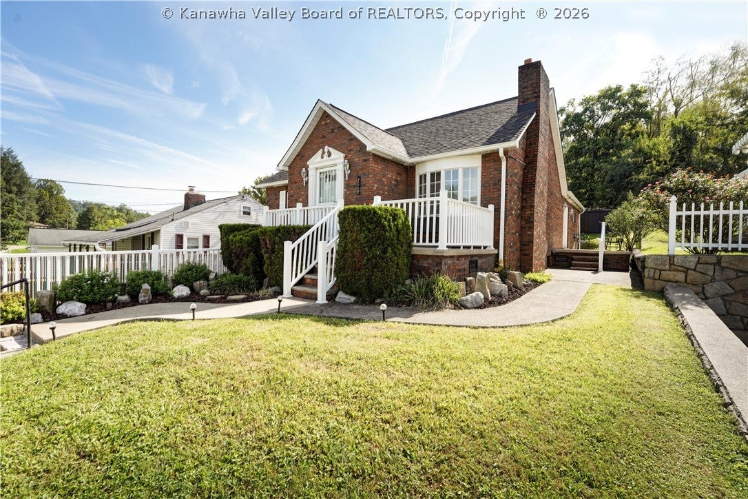 Dutch Rd, Charleston, WV 25302