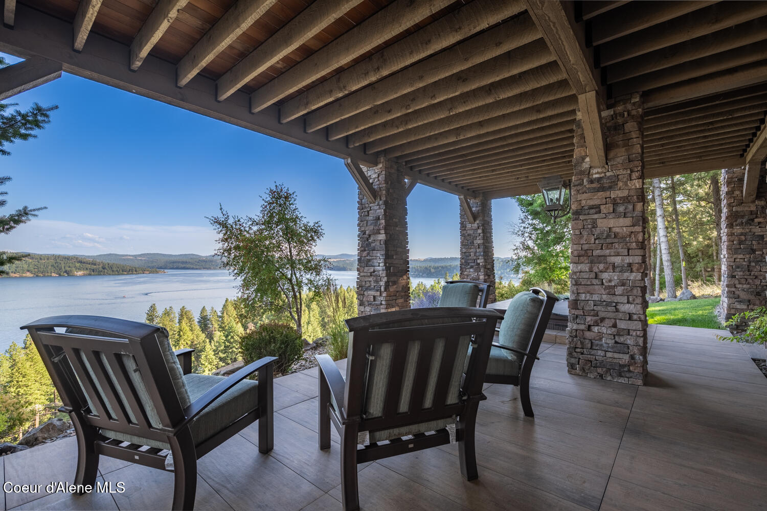 Coeur d'Alene, Idaho, 83814, United States, 4 Bedrooms Bedrooms, ,4 BathroomsBathrooms,Residential,For Sale,1909432