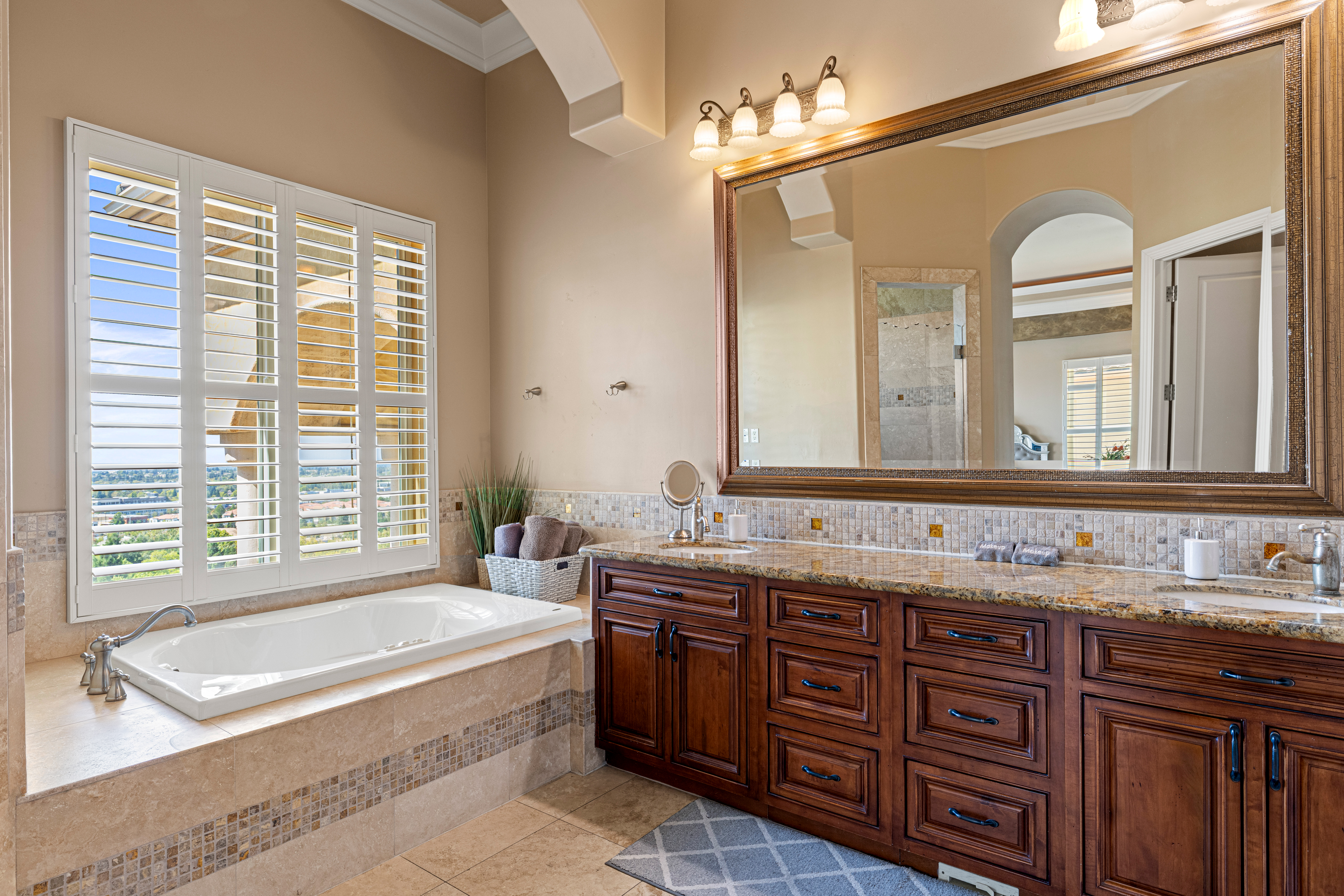  477 Serpa Way, Folsom, CA 95630 - 物件實景