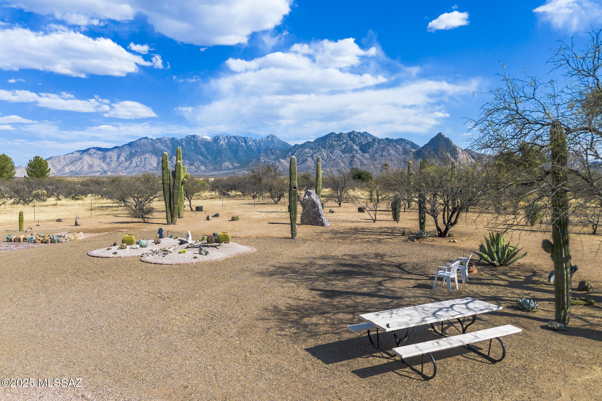 Amado, Arizona, 85645, United States, 5 Bedrooms Bedrooms, ,4 BathroomsBathrooms,Residential,For Sale,1752997
