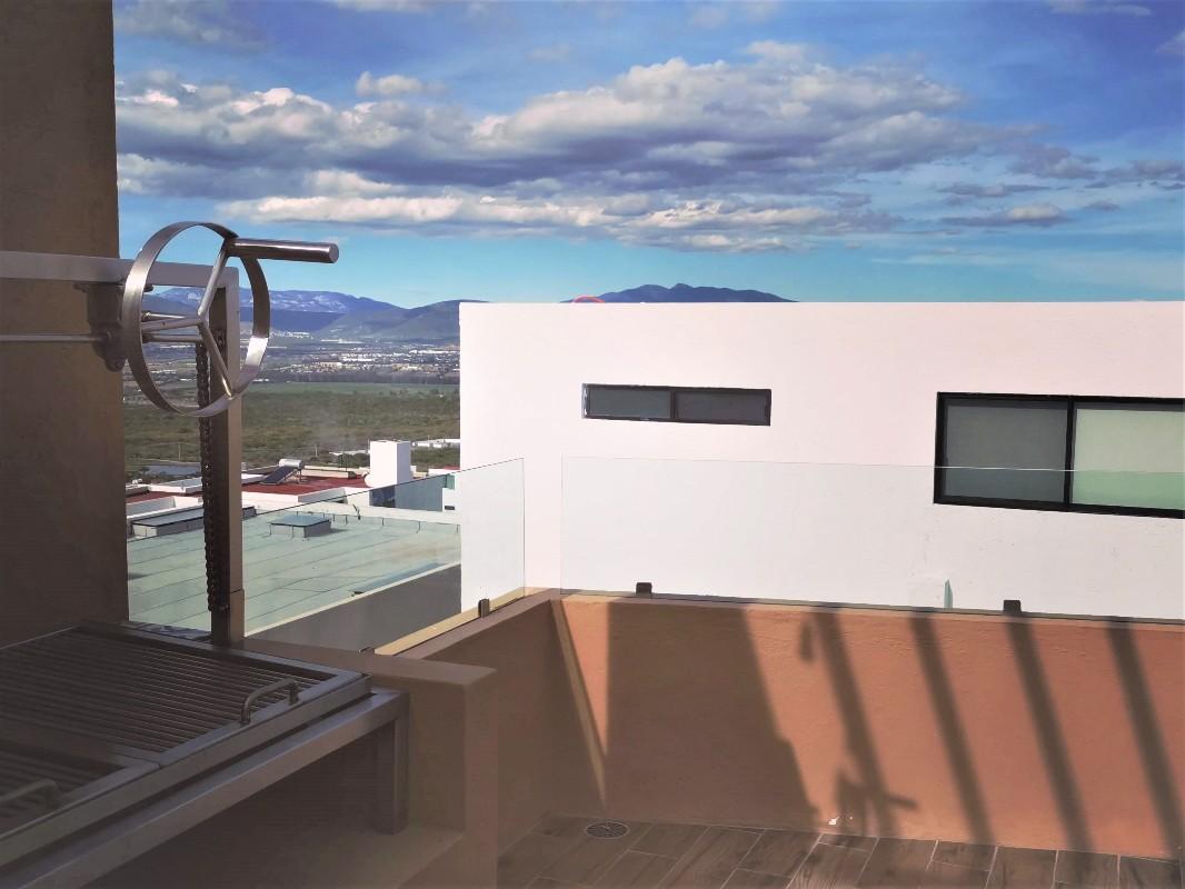 Valle Esmeralda, El Marqués, Querétaro, 76269, Mexico, 3 Bedrooms Bedrooms, ,4 BathroomsBathrooms,Residential,For Sale,Valle Esmeralda,1625749