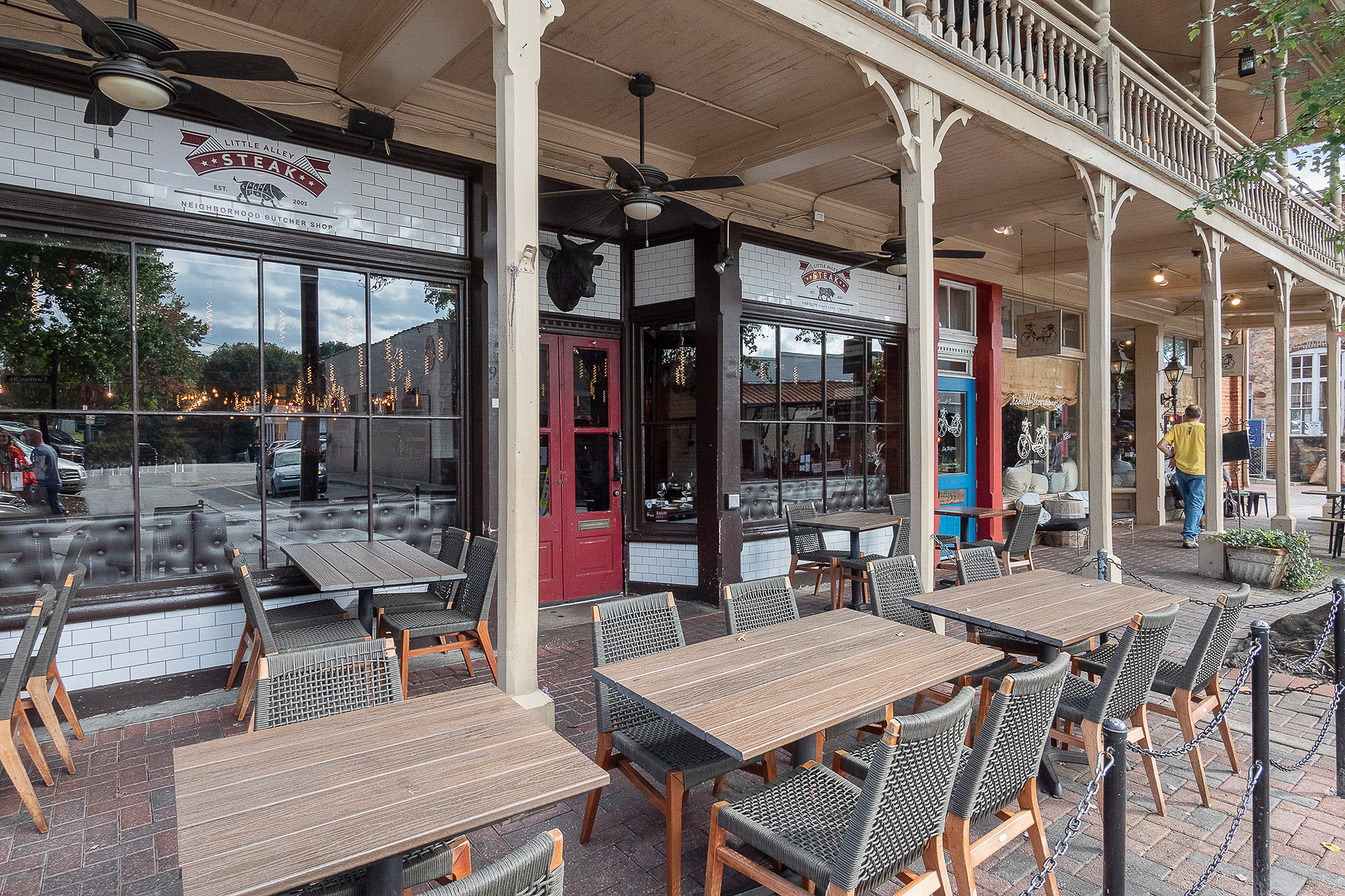  Smart Updates and Superb Location in Roswell - 物件實景