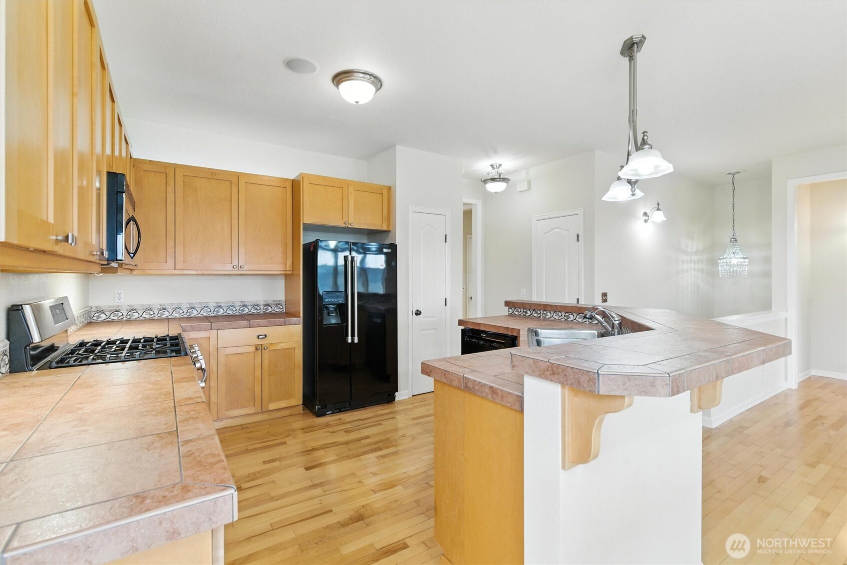 Poulsbo, Washington, 98370, United States, 3 Bedrooms Bedrooms, ,3 BathroomsBathrooms,Residential,For Sale,1898293