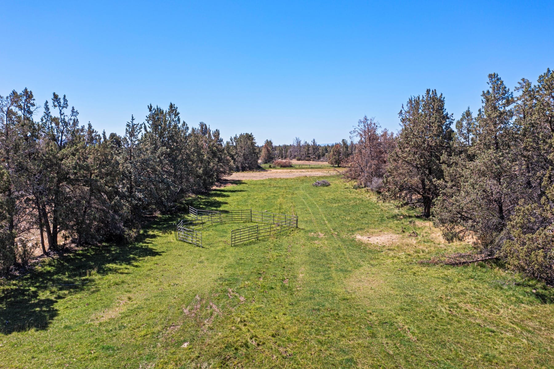  4220 NE Smith Rock Way Terrebonne, OR 97760 - 物件實景