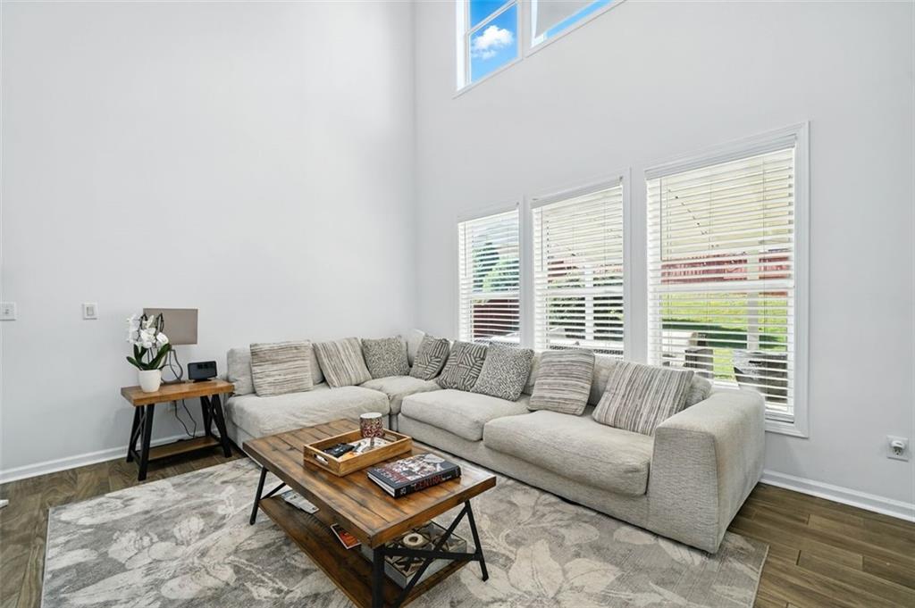 Cumming, Georgia, 30040, United States, 3 Bedrooms Bedrooms, ,3 BathroomsBathrooms,Residential,For Sale,1949394