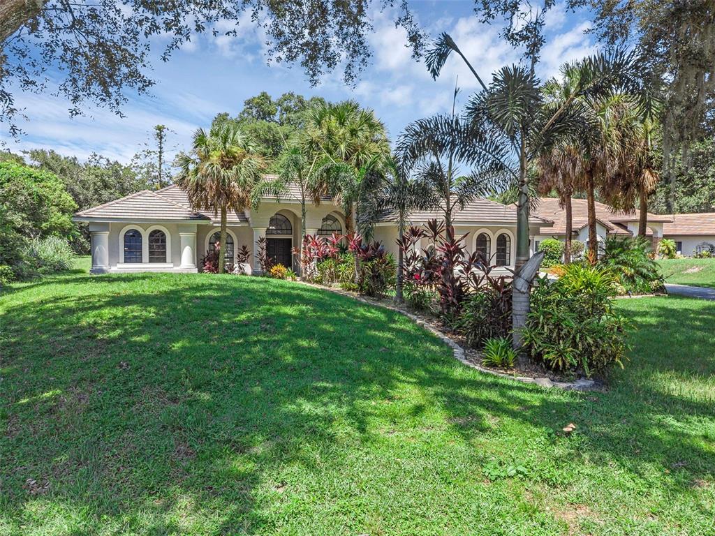 Orlando, Florida, 32829, United States, 4 Bedrooms Bedrooms, ,3 BathroomsBathrooms,Residential,For Sale,1926455