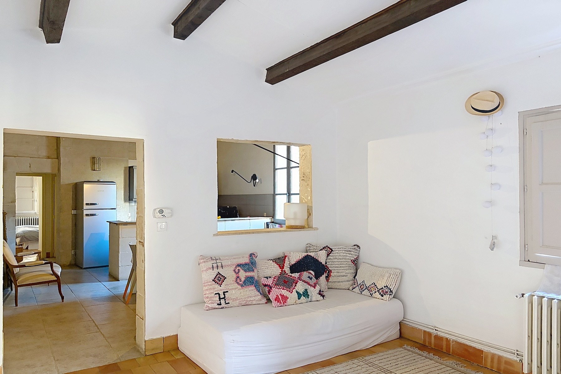  17th Century Private Mansion - 105 m² - Steps from Place aux Herbes - 物件實景