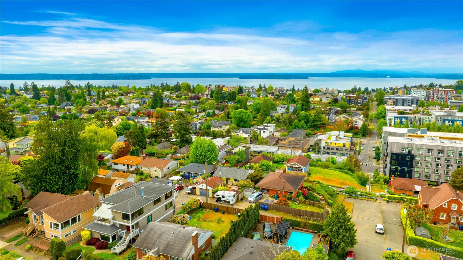 Seattle, Washington, 98126, United States, 4 Bedrooms Bedrooms, ,1 BathroomBathrooms,Residential,For Sale,1810627
