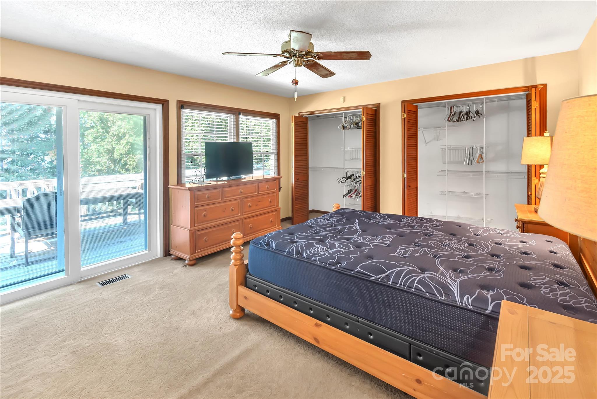 Kings Mountain, North Carolina, 28086, United States, 3 Bedrooms Bedrooms, ,3 BathroomsBathrooms,Residential,For Sale,1941598