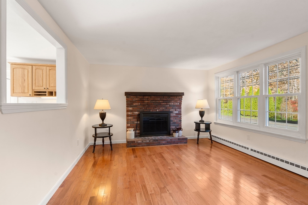 Mattapoisett, Massachusetts, 02739, United States, 3 Bedrooms Bedrooms, ,2 BathroomsBathrooms,Residential,For Sale,1987797