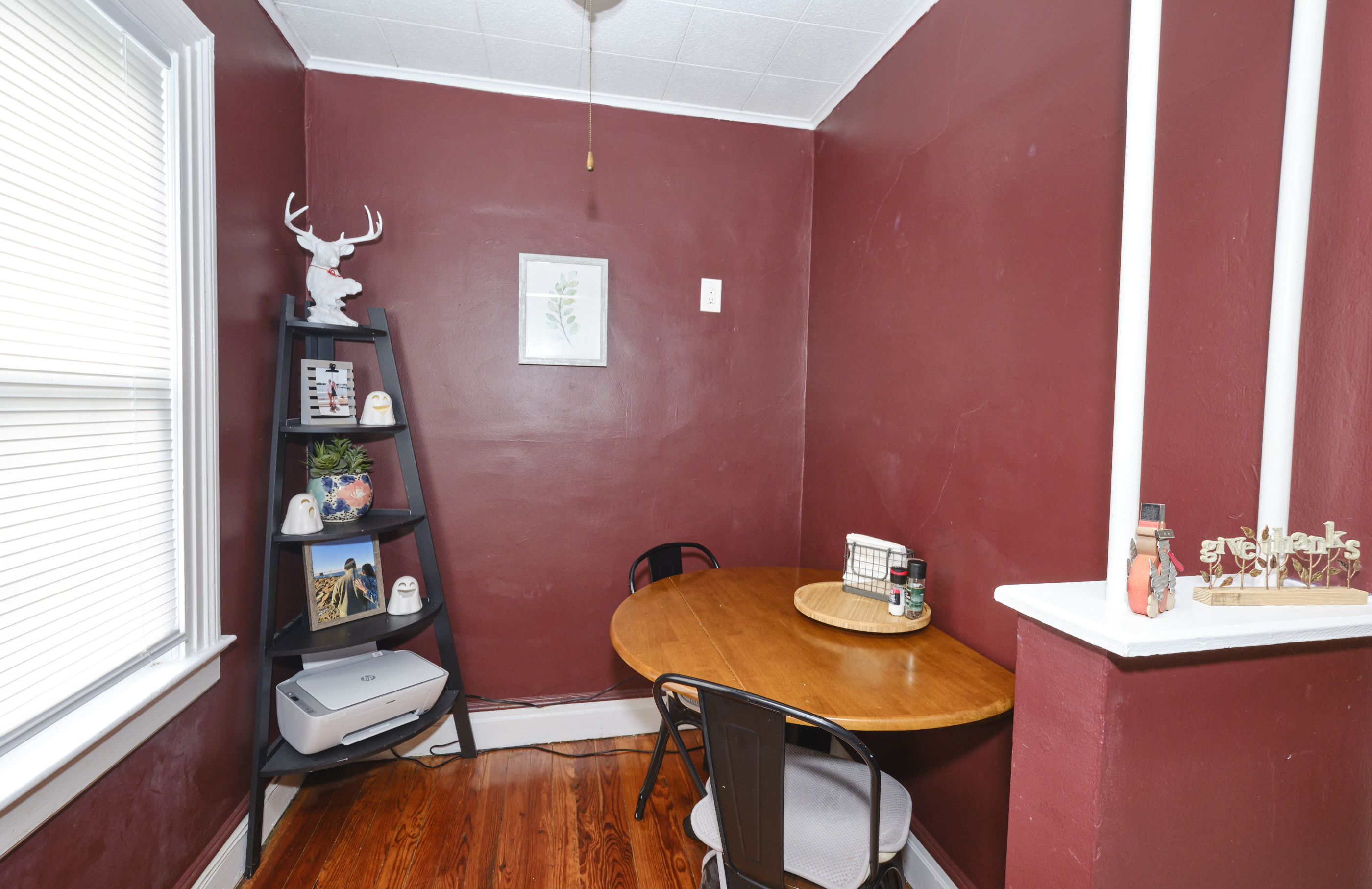 Floral Park, New York, 11001, United States, 3 Bedrooms Bedrooms, ,1 BathroomBathrooms,Residential,For Sale,1988885