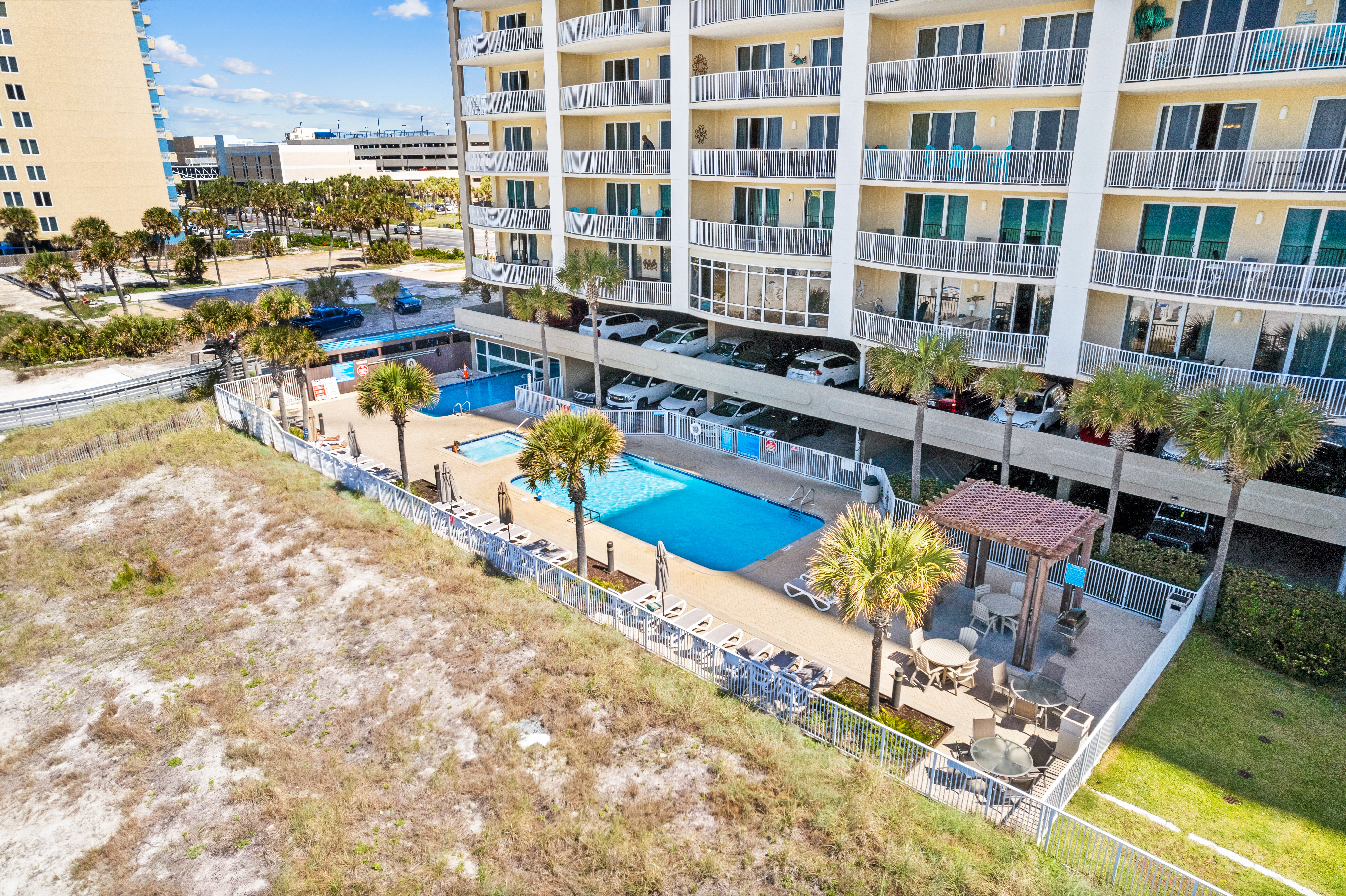  Fully Reimagined Gulf-Front Retreat with Private Oversized Balcony - 物件實景