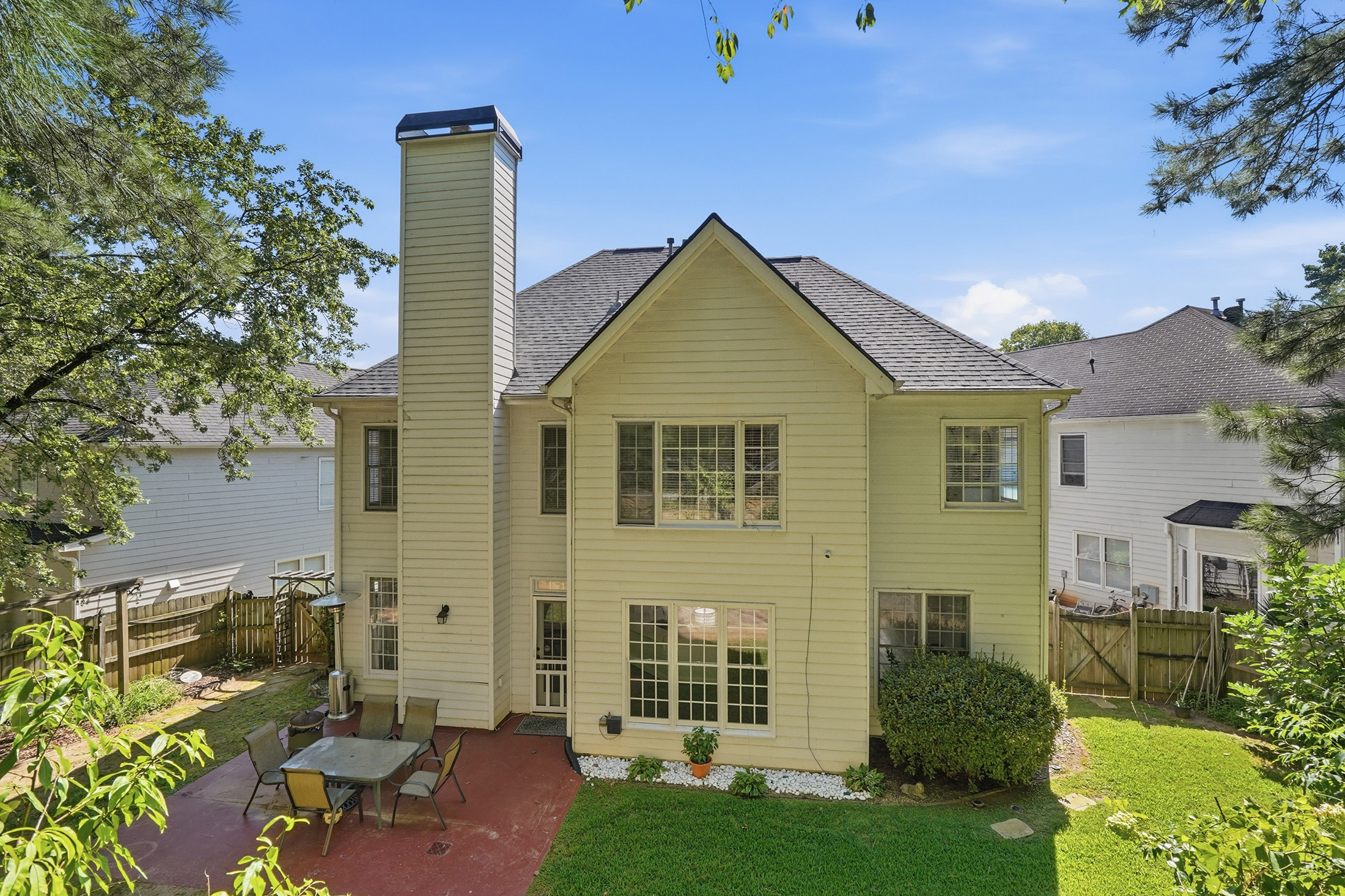  Beautifully Updated Johns Creek Home on a Private Cul-de-Sac - 物件實景