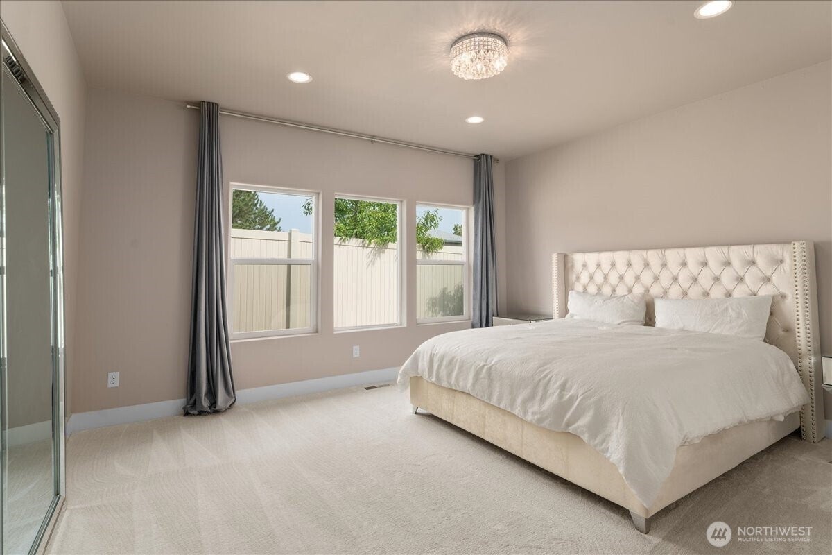 East Wenatchee, Washington, 98802, United States, 2 Bedrooms Bedrooms, ,2 BathroomsBathrooms,Residential,For Sale,1942009