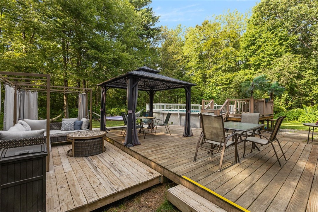 Coventry, Rhode Island, 02816, United States, 3 Bedrooms Bedrooms, ,3 BathroomsBathrooms,Residential,For Sale,1938841