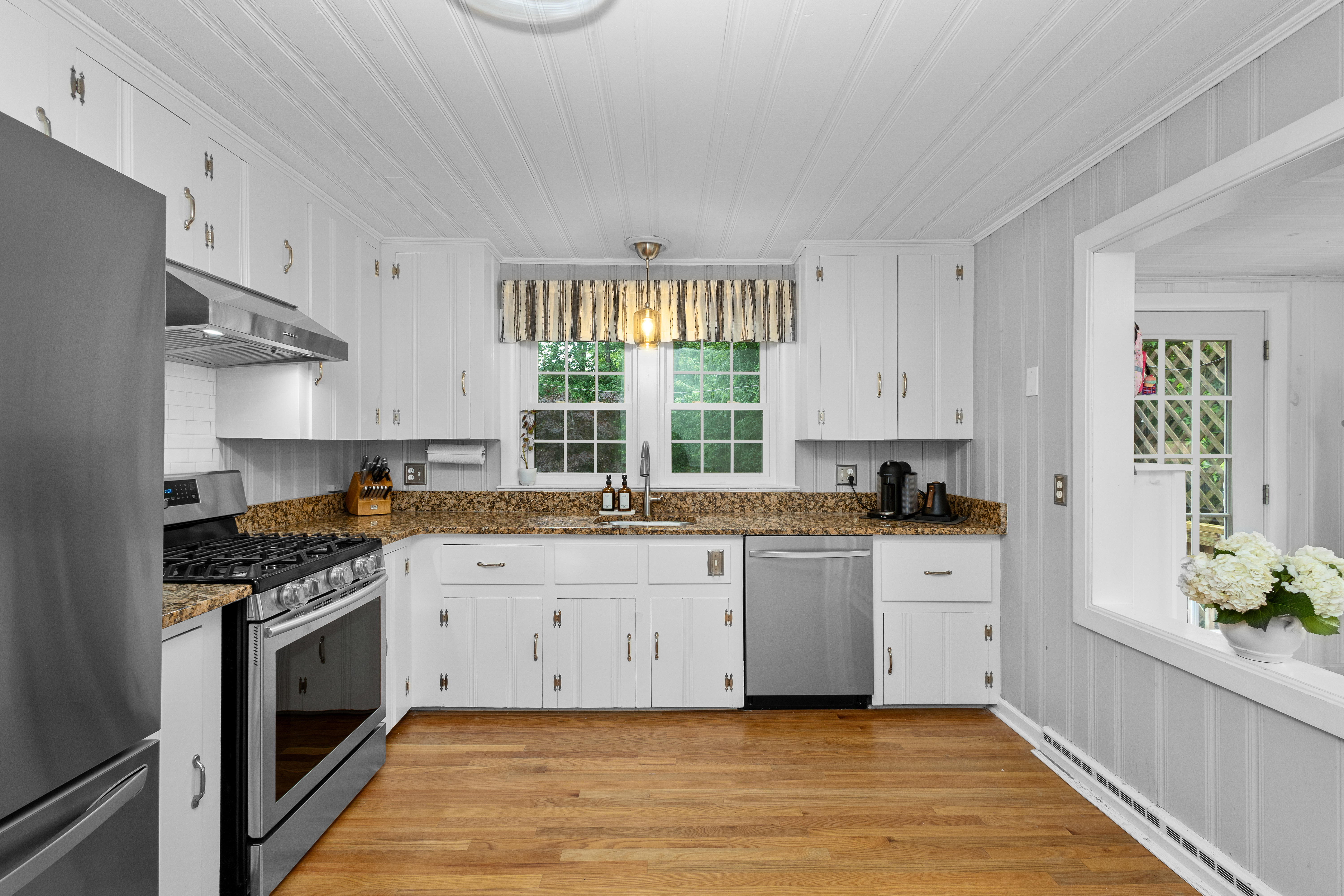  115 Walnut Street, Dedham, MA, 02026 - 物件實景