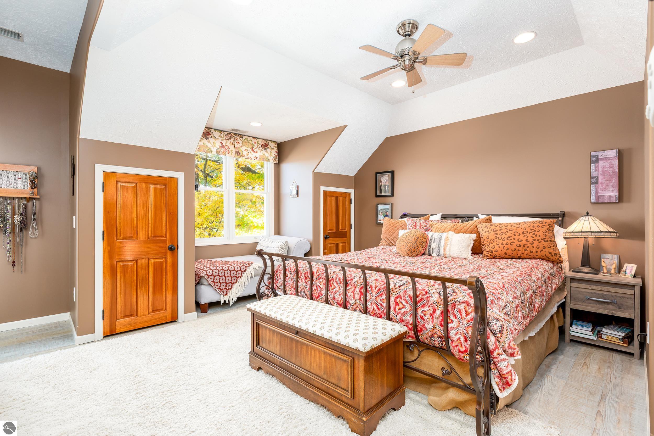 Beulah, Michigan, 49617, United States, 5 Bedrooms Bedrooms, ,3 BathroomsBathrooms,Residential,For Sale,1987104