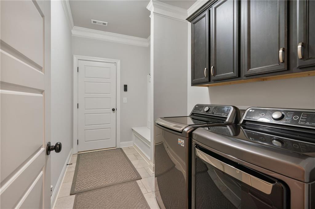 Loganville, Georgia, 30052, United States, 4 Bedrooms Bedrooms, ,3 BathroomsBathrooms,Residential,For Sale,1979401