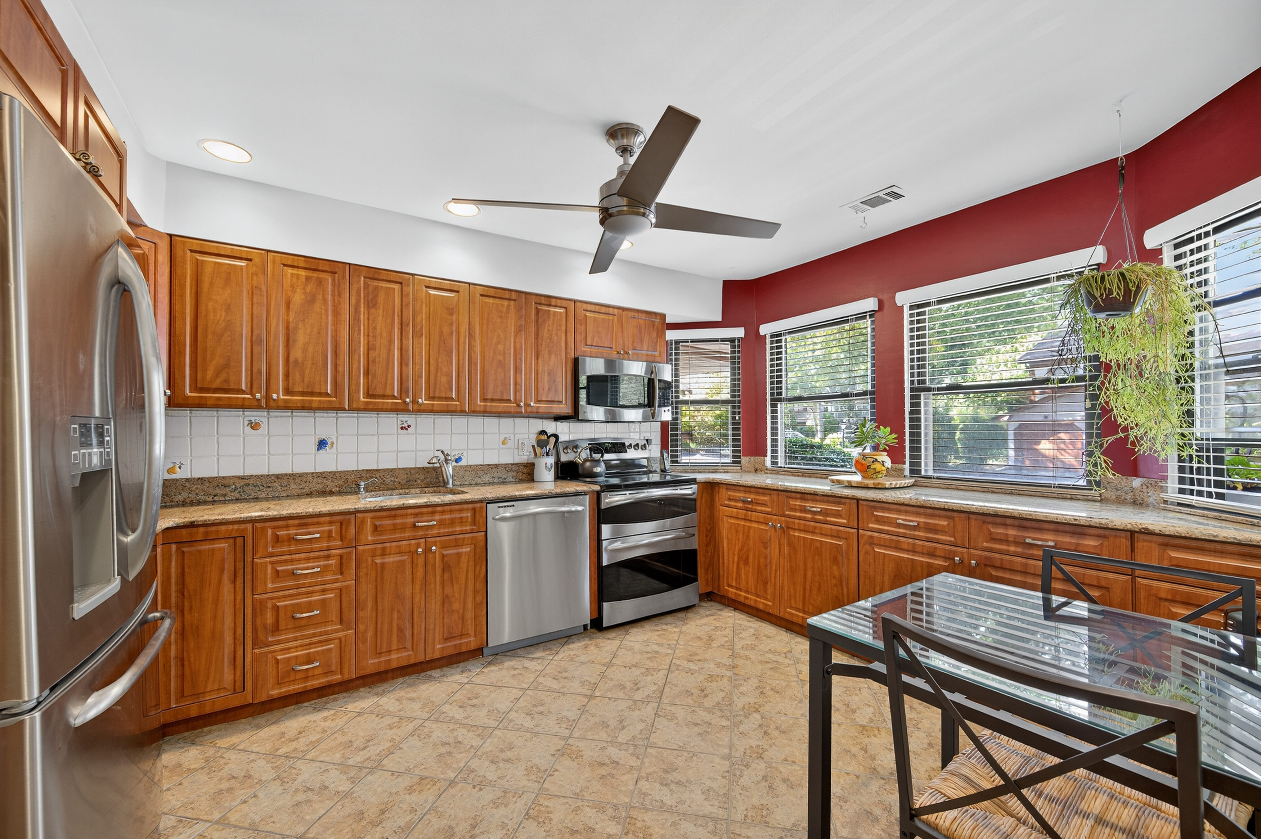  12 Hampton Way, Woodbury, NY, 11797 - 物件實景