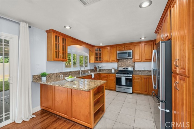 Ontario, California, 91761, United States, 4 Bedrooms Bedrooms, ,2 BathroomsBathrooms,Residential,For Sale,1976120