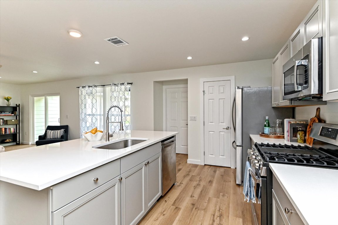 Austin, Texas, 78745, United States, 3 Bedrooms Bedrooms, ,2 BathroomsBathrooms,Residential,For Sale,1778818