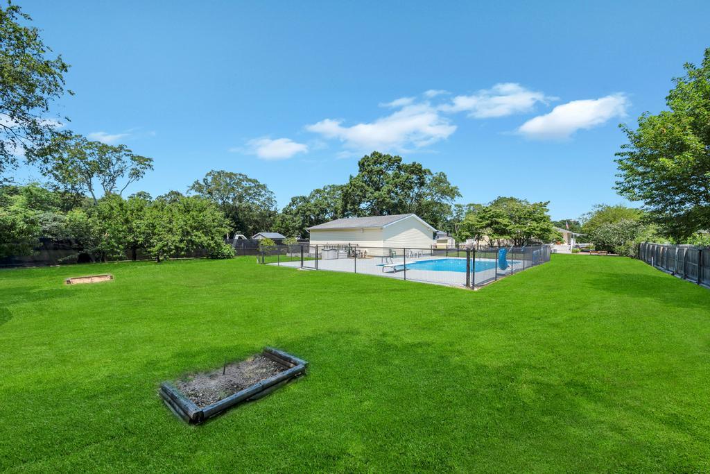 Islip Terrace, New York, 11752, United States, 3 Bedrooms Bedrooms, ,3 BathroomsBathrooms,Residential,For Sale,1898888