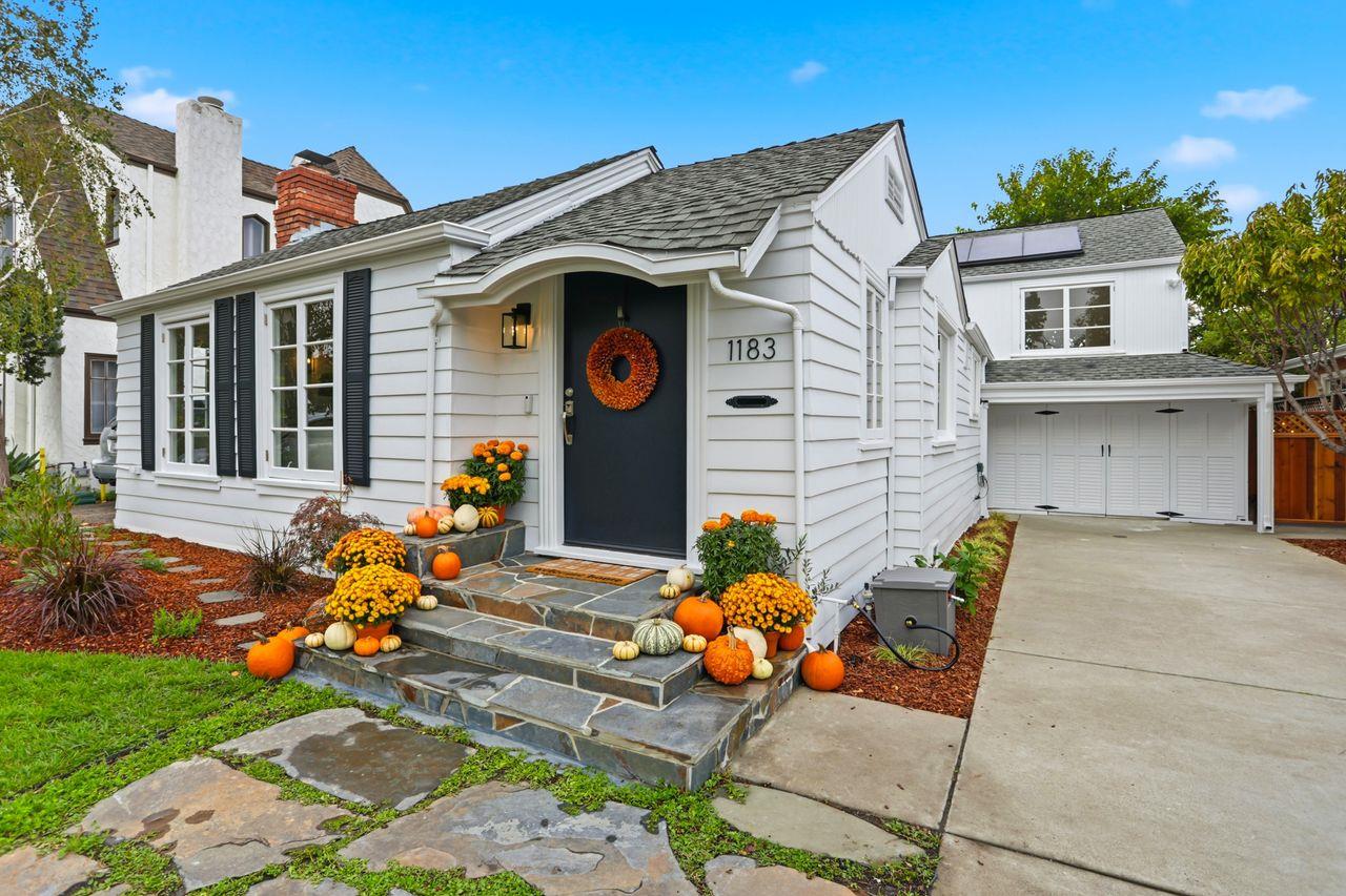 San Jose, California, 95126, United States, 4 Bedrooms Bedrooms, ,3 BathroomsBathrooms,Residential,For Sale,1988226