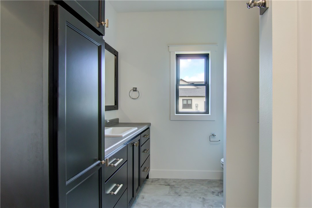 Chippewa Falls, Wisconsin, 54729, United States, 5 Bedrooms Bedrooms, ,3 BathroomsBathrooms,Residential,For Sale,1979363