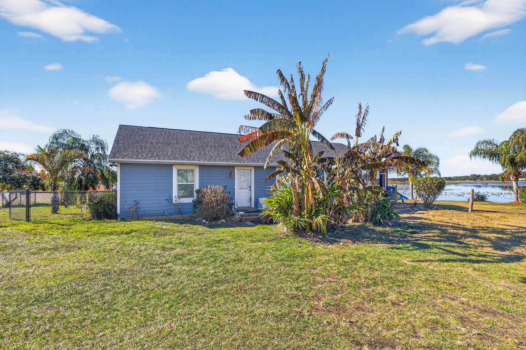 Dade City, Florida, 33525, United States, 4 Bedrooms Bedrooms, ,4 BathroomsBathrooms,Residential,For Sale,2012109