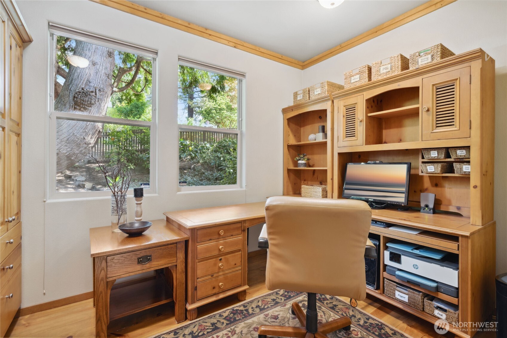 Kirkland, Washington, 98033, United States, 4 Bedrooms Bedrooms, ,2 BathroomsBathrooms,Residential,For Sale,1804621
