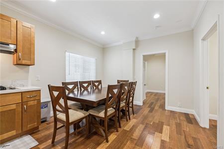 Los Angeles, California, 90016, United States, ,Residential,For Sale,1895088