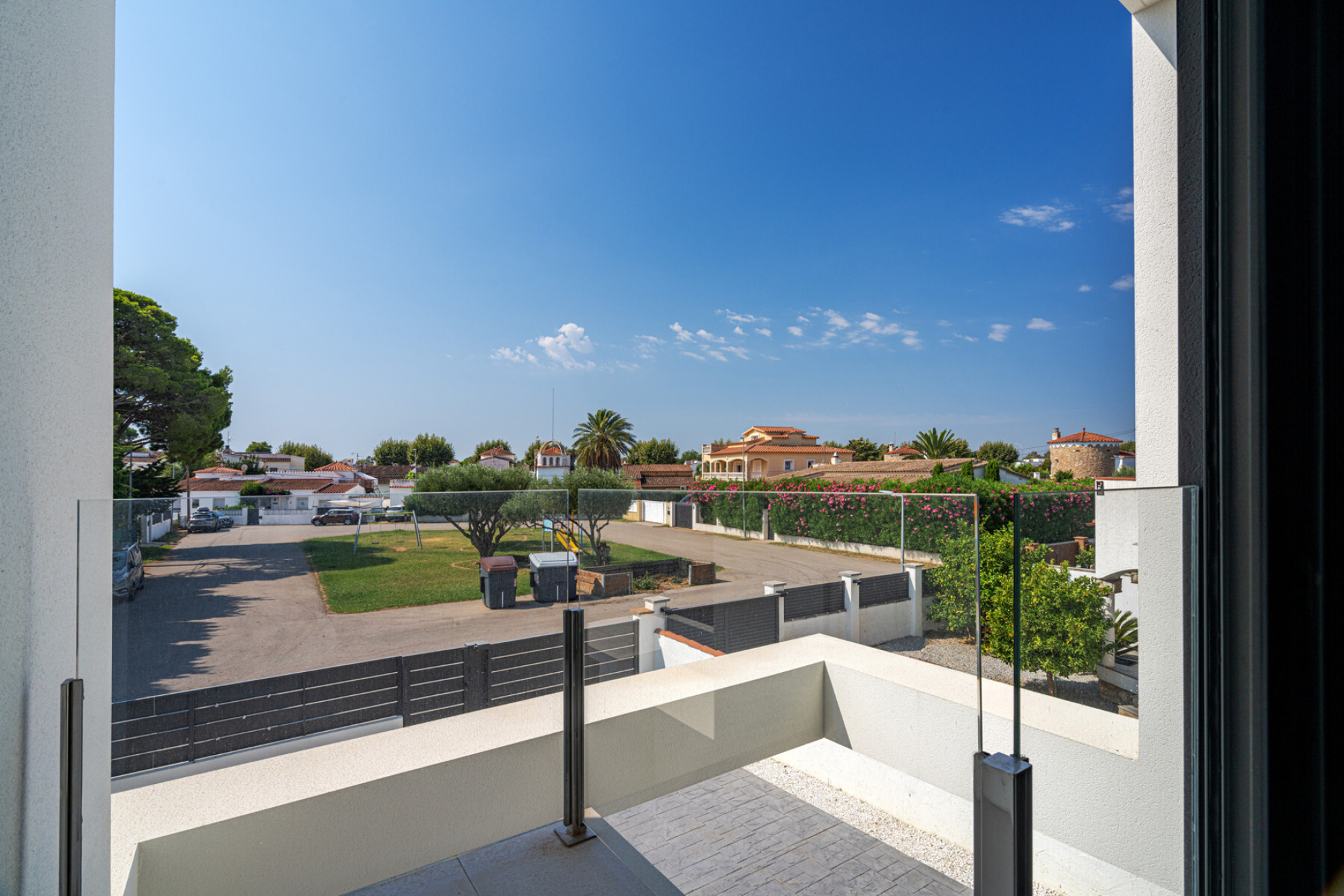  New minimalist building in Requesens - Empuriabrava - 物件實景