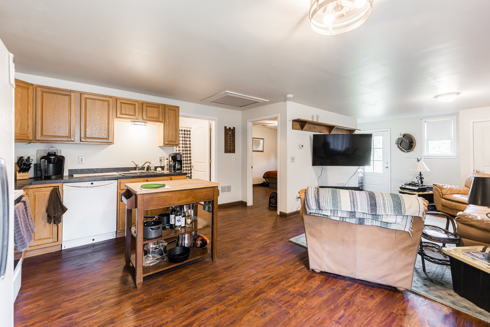 Hinckley, Illinois, 60520, United States, 3 Bedrooms Bedrooms, ,2 BathroomsBathrooms,Residential,For Sale,1921683