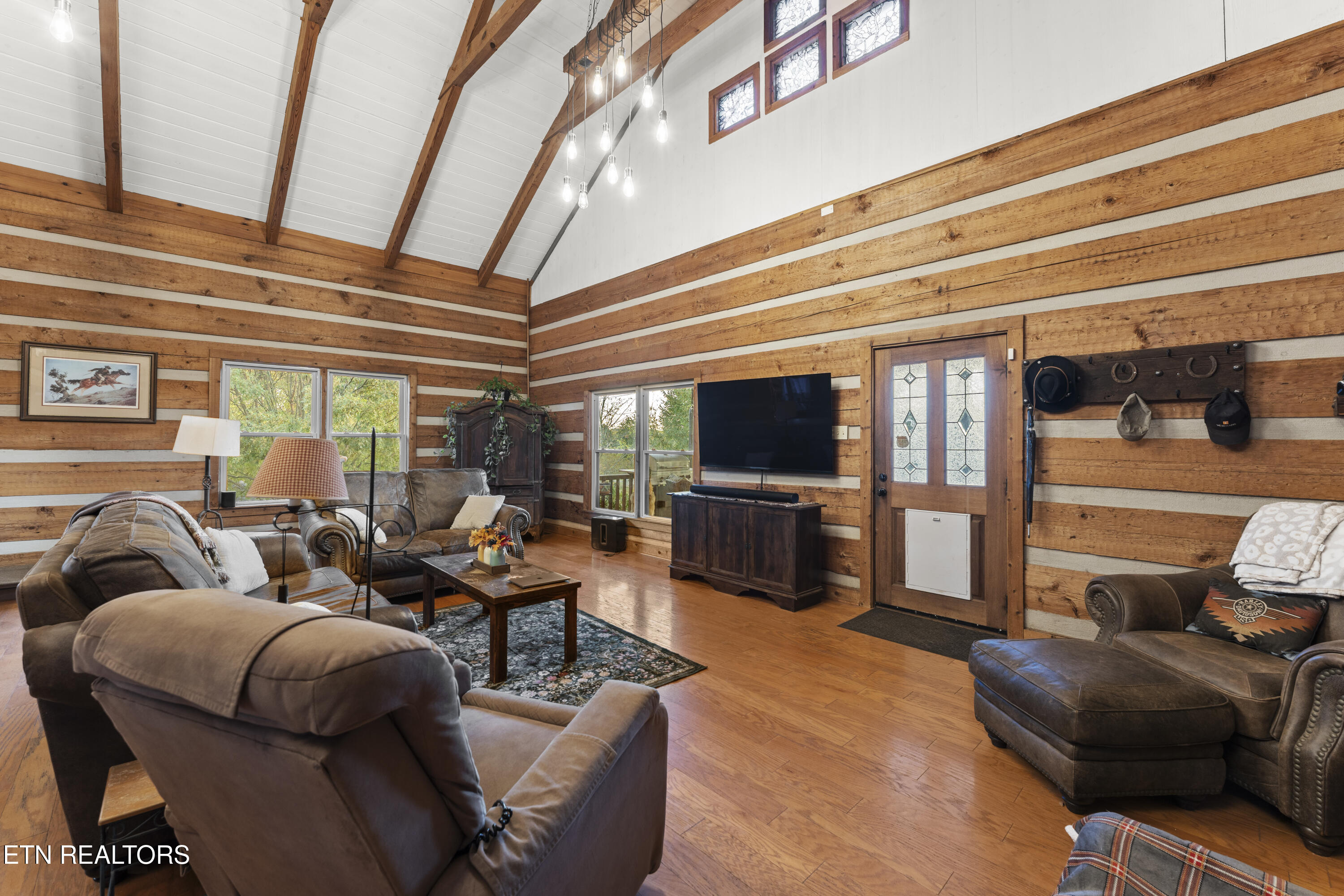 Knoxville, Tennessee, 37922, United States, 4 Bedrooms Bedrooms, ,4 BathroomsBathrooms,Residential,For Sale,1977894