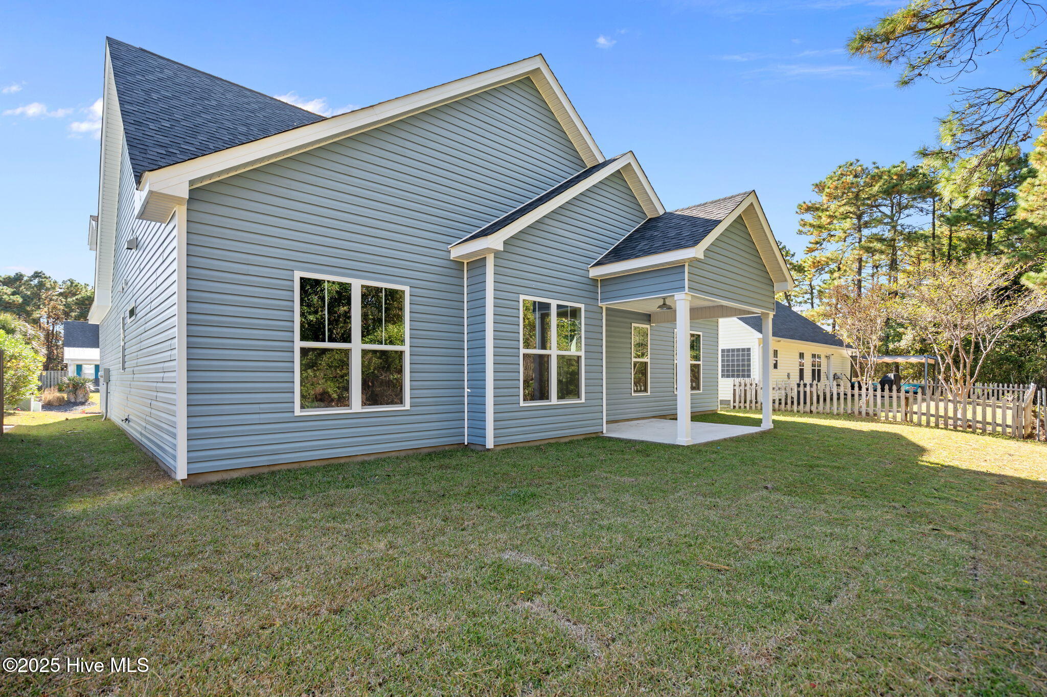 Wilmington, North Carolina, 28412, United States, 4 Bedrooms Bedrooms, ,3 BathroomsBathrooms,Residential,For Sale,1995132