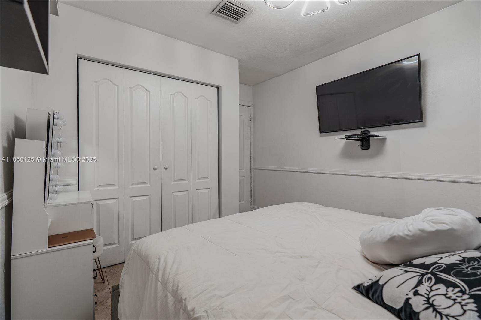 Miami, Florida, 33165, United States, 3 Bedrooms Bedrooms, ,2 BathroomsBathrooms,Residential,For Sale,1906706