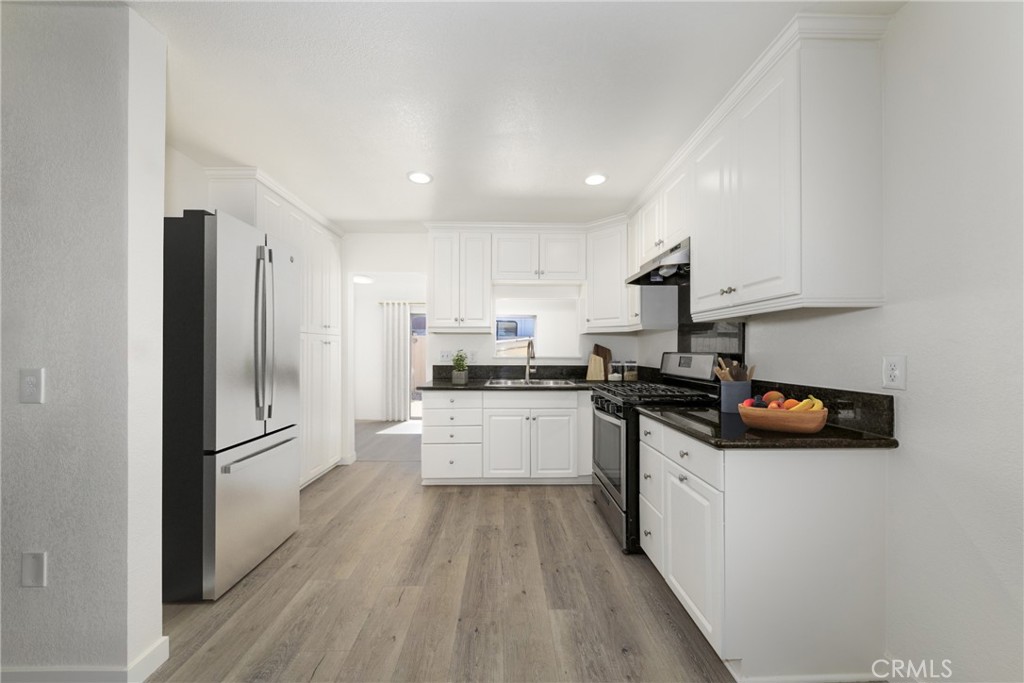 Ontario, California, 91762, United States, 4 Bedrooms Bedrooms, ,2 BathroomsBathrooms,Residential,For Sale,1930288