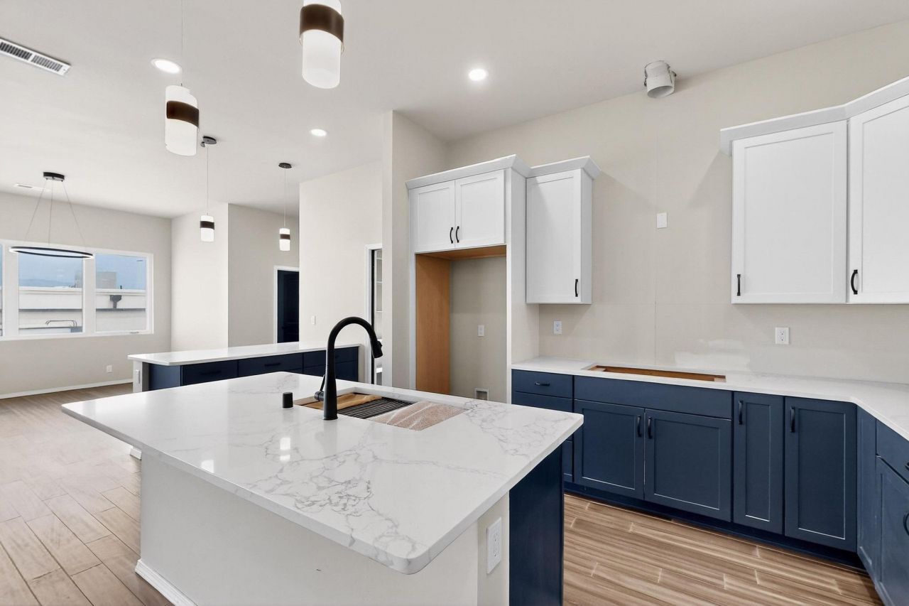 Albuquerque, New Mexico, 87120, United States, 3 Bedrooms Bedrooms, ,3 BathroomsBathrooms,Residential,For Sale,1876398