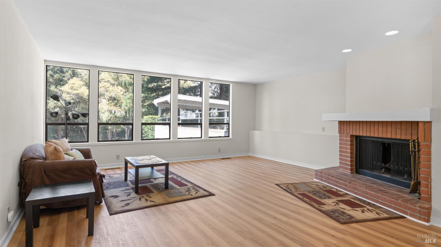 San Rafael, California, 94903, United States, 3 Bedrooms Bedrooms, ,3 BathroomsBathrooms,Residential,For Sale,1908286
