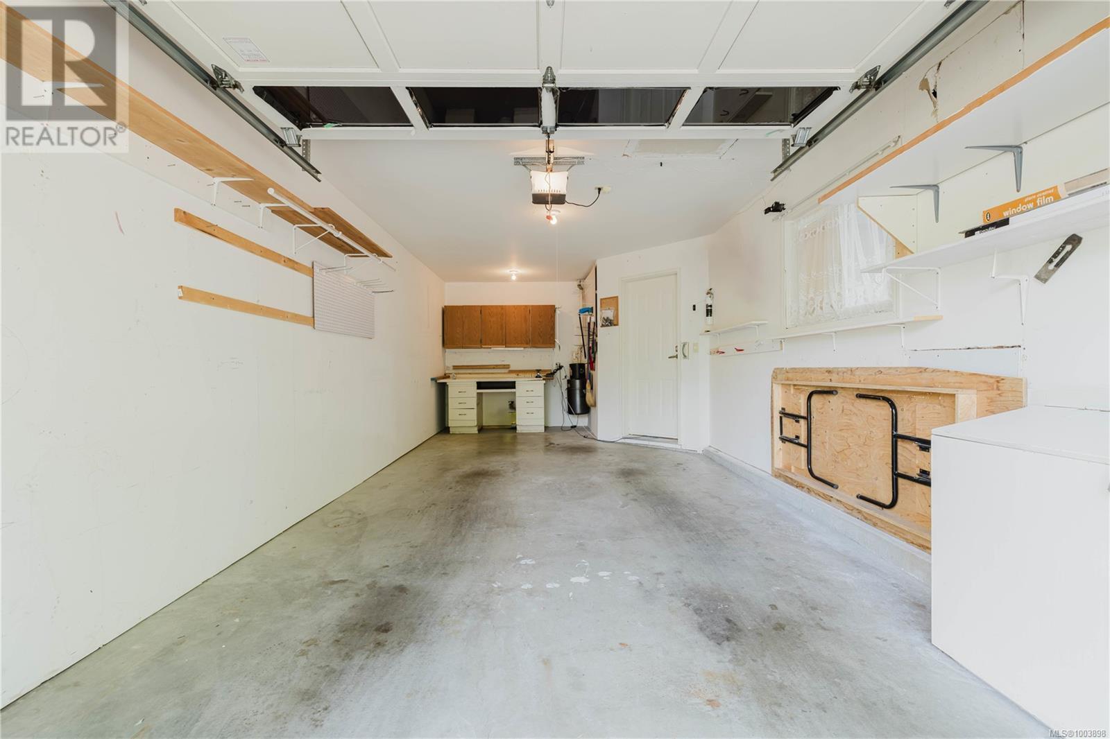COLWOOD, British Columbia, V9B 5P8, CA, 2 Bedrooms Bedrooms, ,3 BathroomsBathrooms,Residential,For Sale,1913272