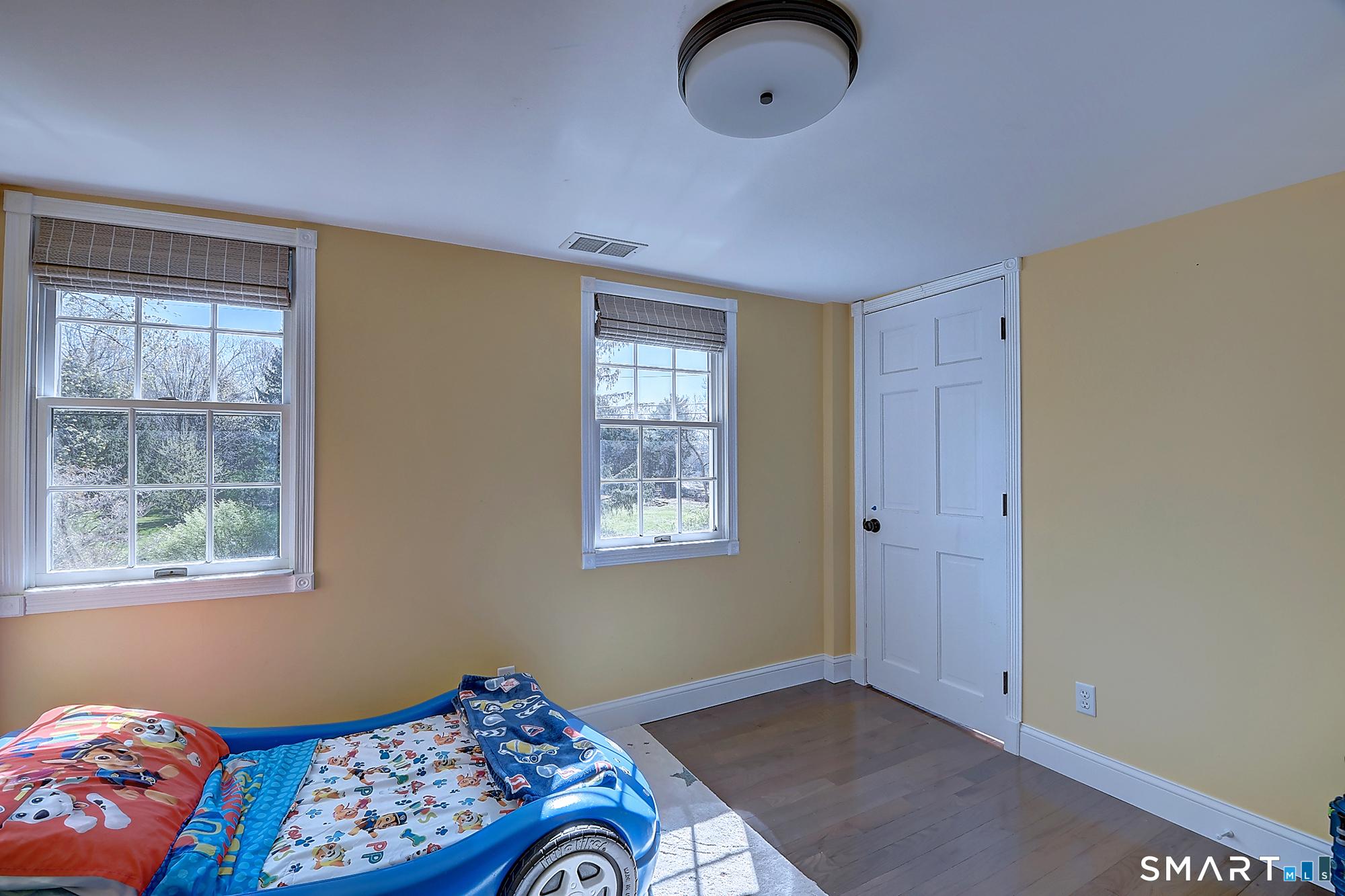 223, Connecticut, 06035, United States, 4 Bedrooms Bedrooms, ,3 BathroomsBathrooms,Residential,For Sale,2042939