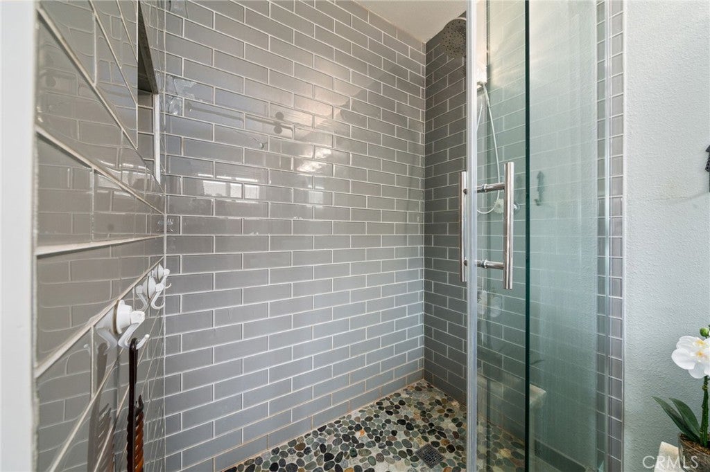 Riverside, California, 92505, United States, 4 Bedrooms Bedrooms, ,2 BathroomsBathrooms,Residential,For Sale,2002524