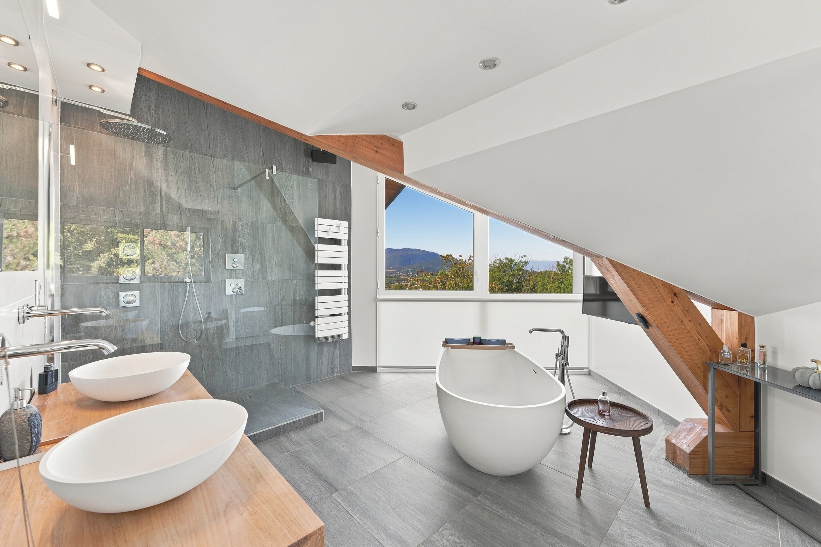  Contemporary Villa with 4 Ensuite Bedrooms - 物件實景