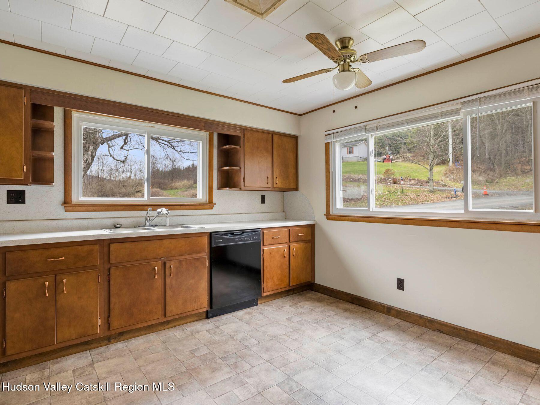 Prattsville, New York, 12468, United States, 3 Bedrooms Bedrooms, ,2 BathroomsBathrooms,Residential,For Sale,1995879