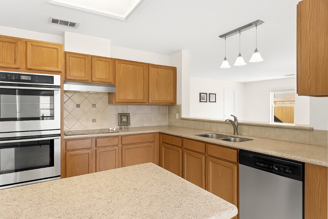 Cedar Park, Texas, 78613, United States, 4 Bedrooms Bedrooms, ,3 BathroomsBathrooms,Residential,For Sale,1837109