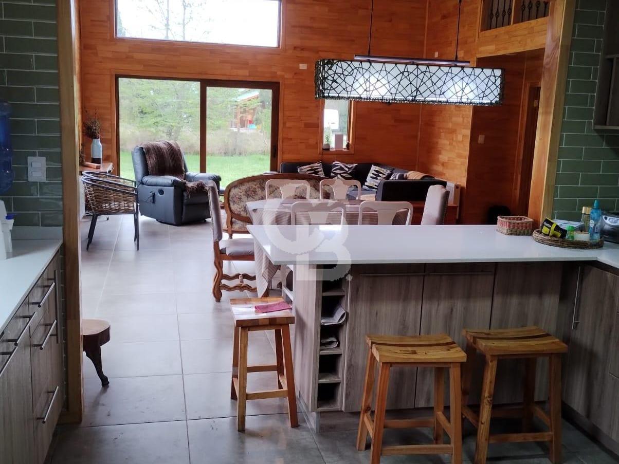Puerto Varas, Chile, 5 Bedrooms Bedrooms, ,4 BathroomsBathrooms,Residential,For Sale,1988182